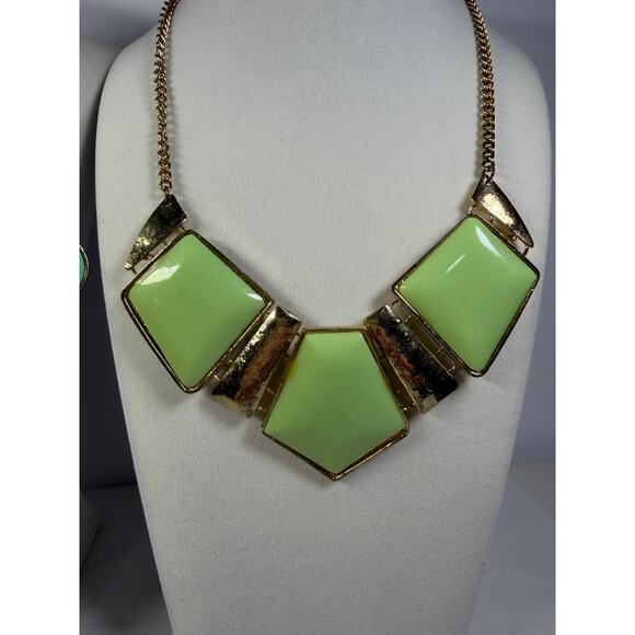 3 light green statement bib flower floral bling enamel necklaces bundle lot - Picture 4 of 11